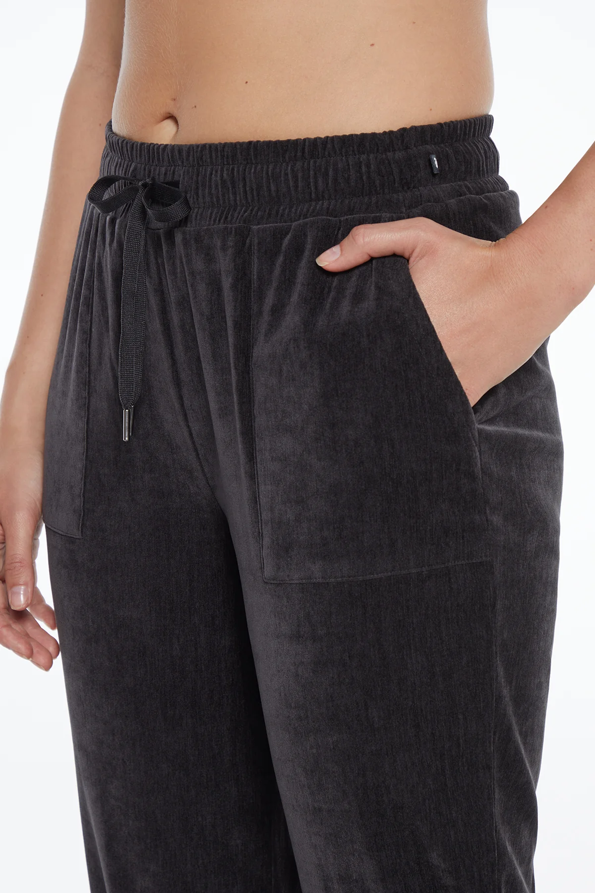 Black Velvet - 3 Items - Image 14