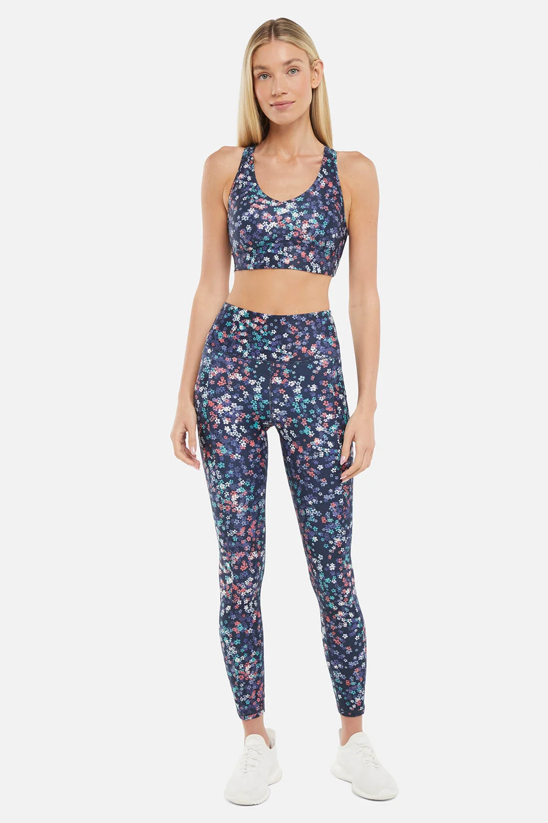 Blooming Romance - 3 Items - Image 14