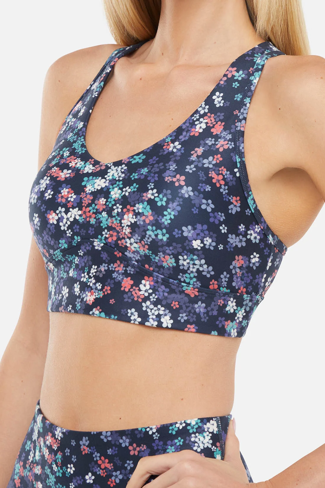 Blooming Romance - 3 Items - Image 7