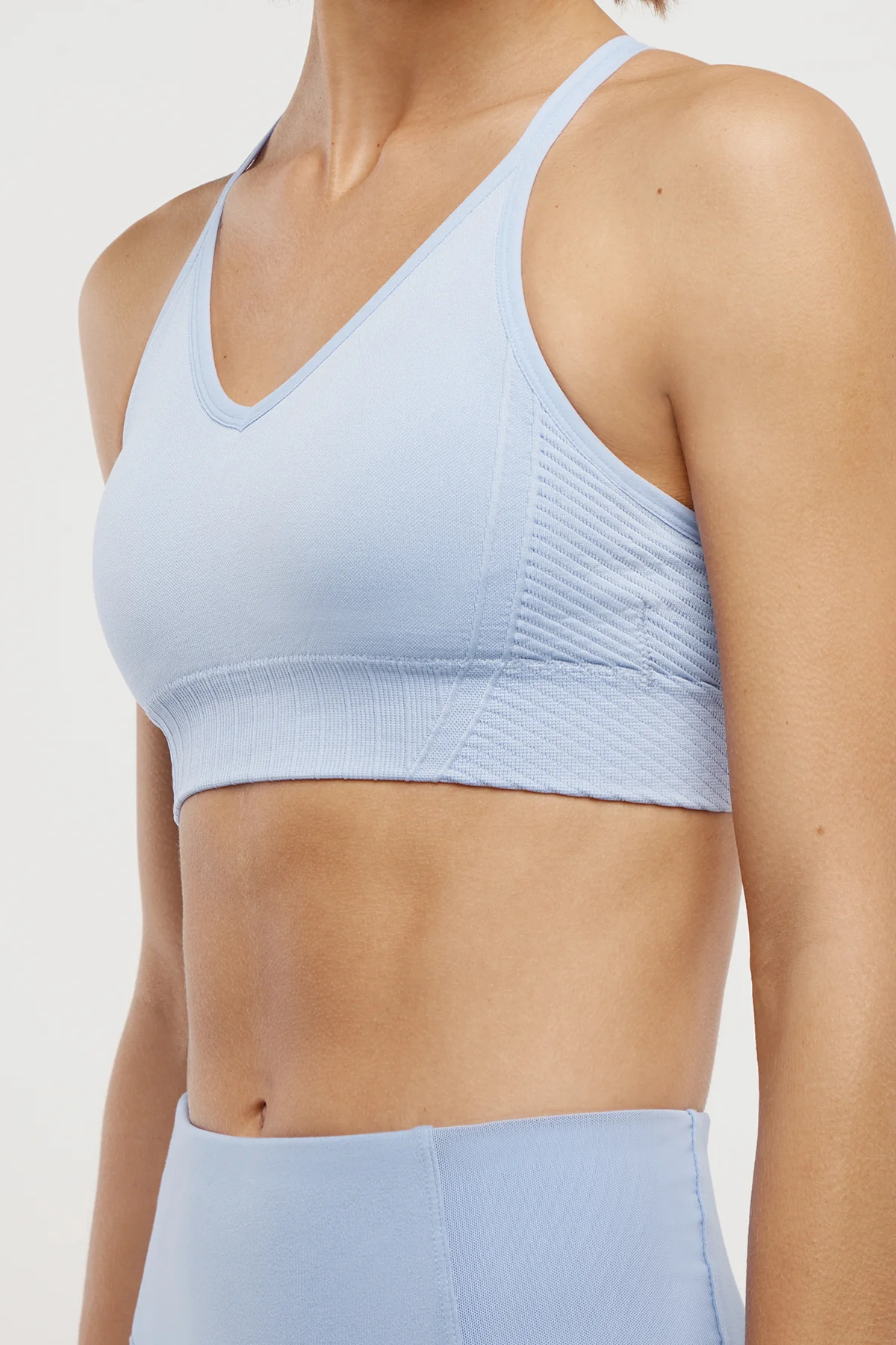 Blue Frost - 3 Items - Image 13