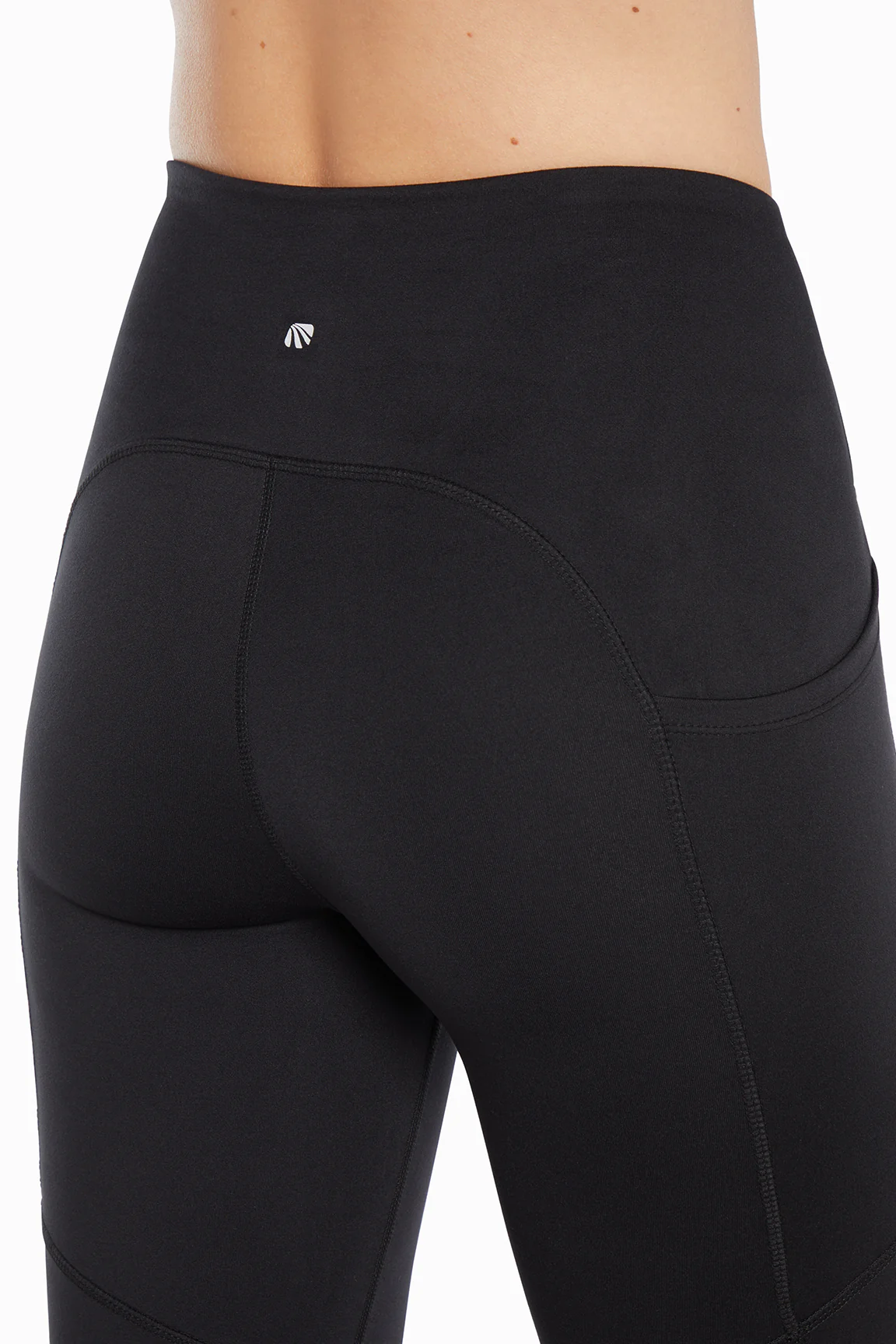 Della Pant - Image 14