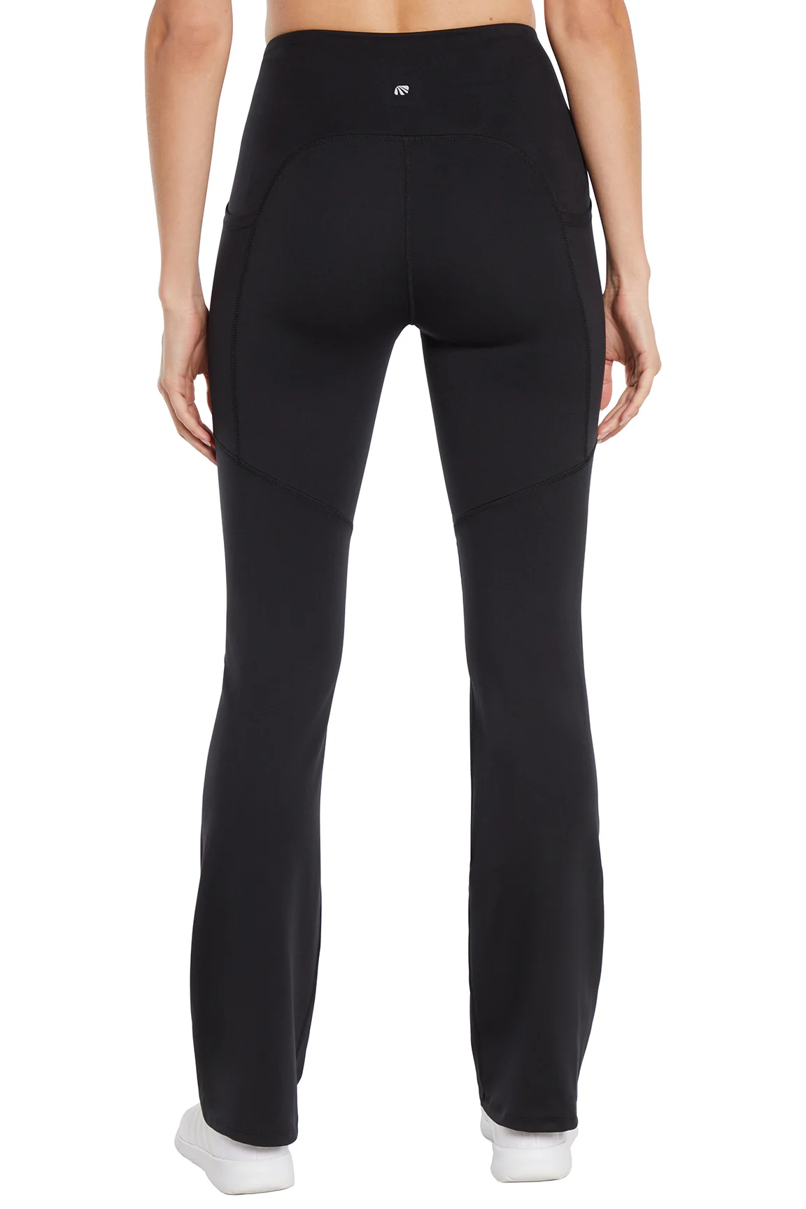 Della Pant - Image 15
