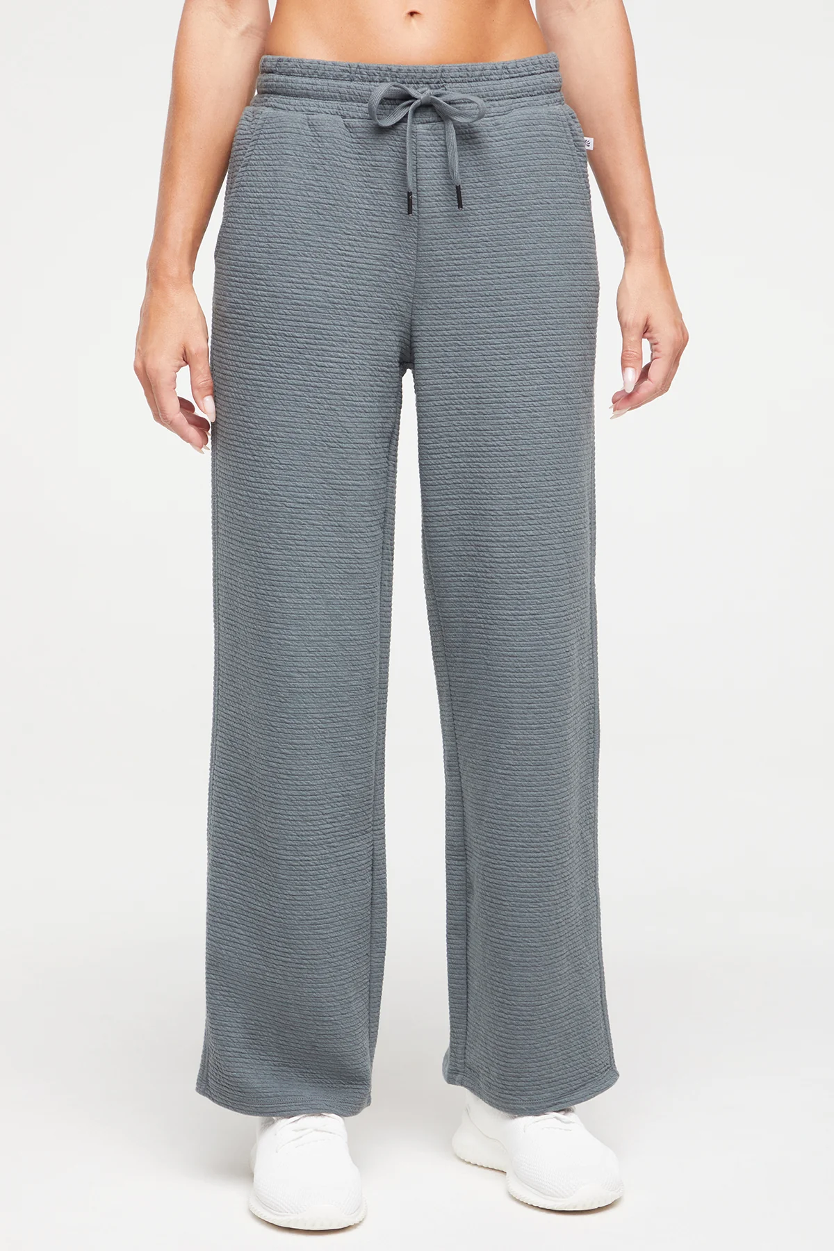 Freyi Pant - Image 16