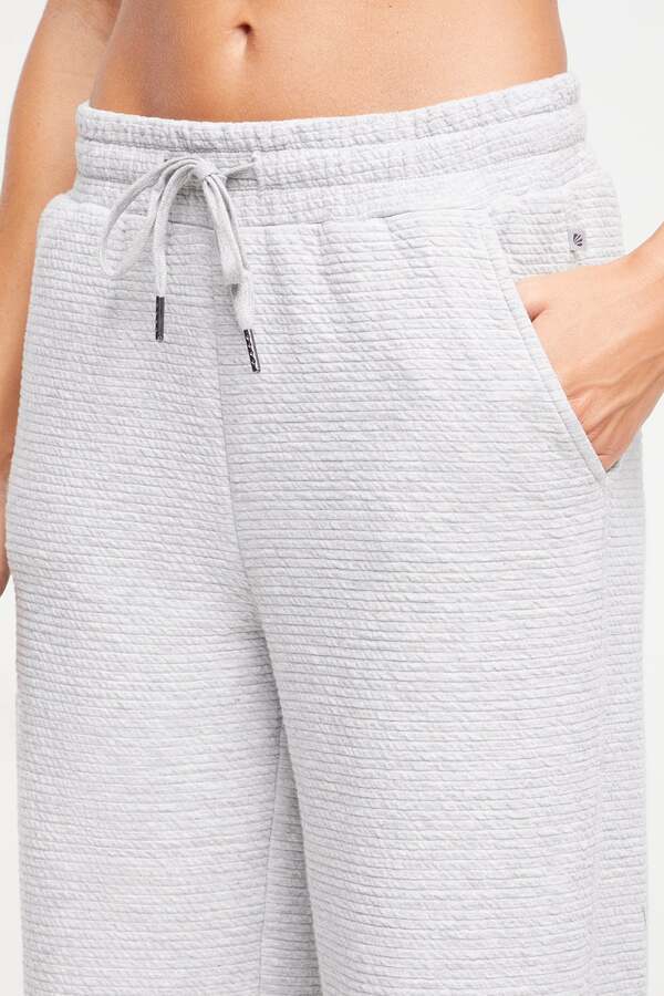 Freyi Pant - Image 4
