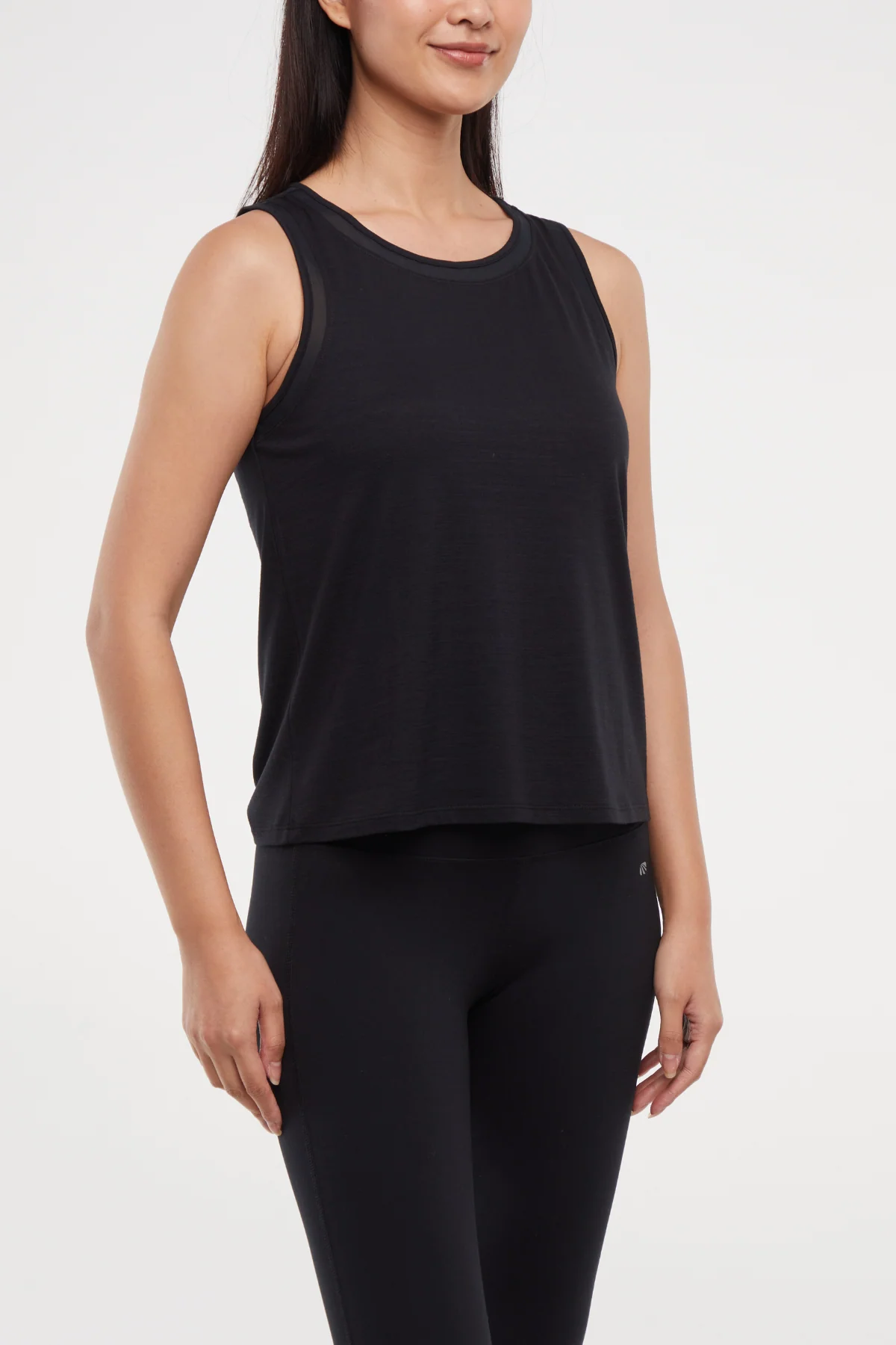 Larissa Tank
