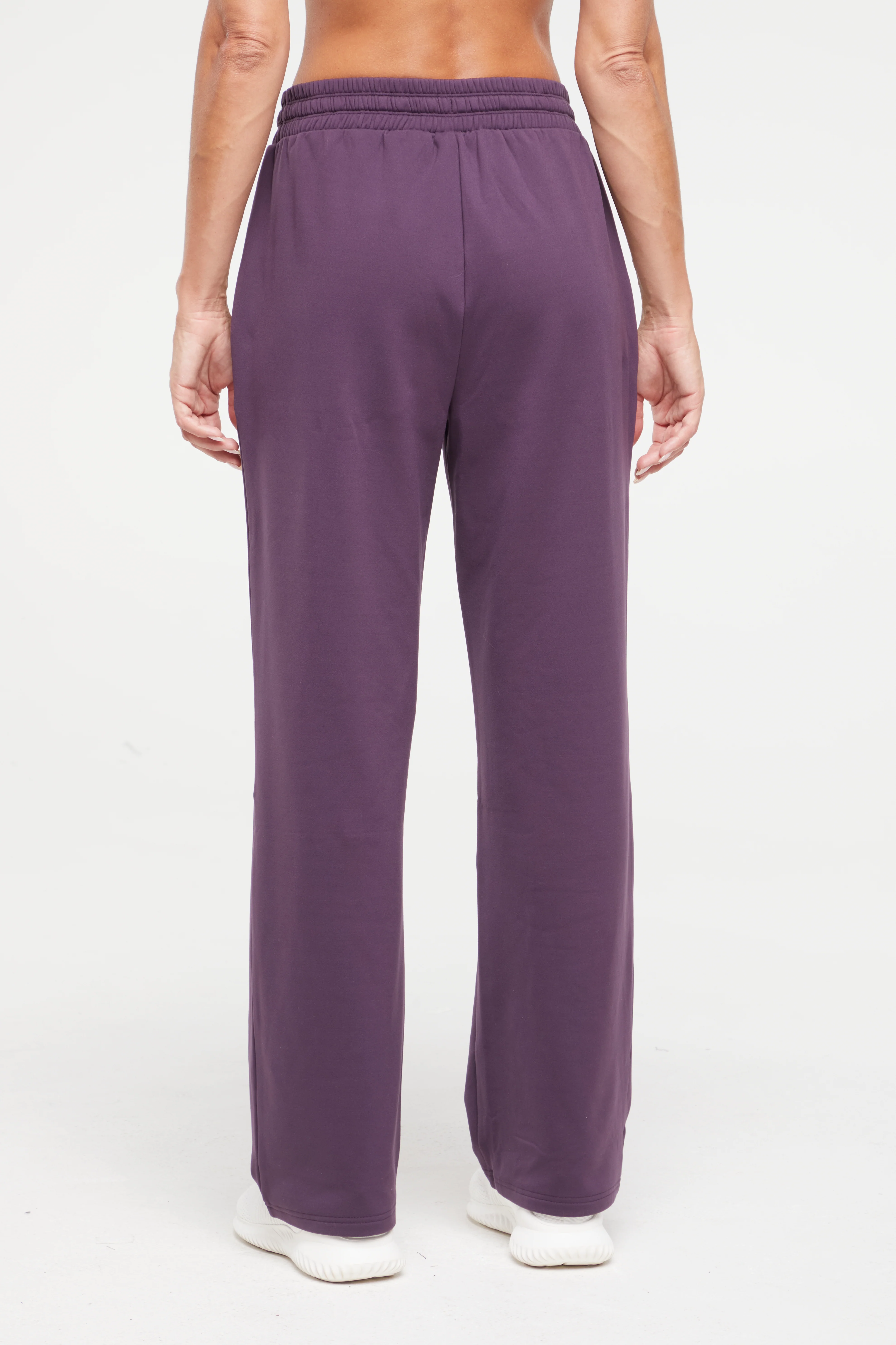 Mia Pant - Image 3