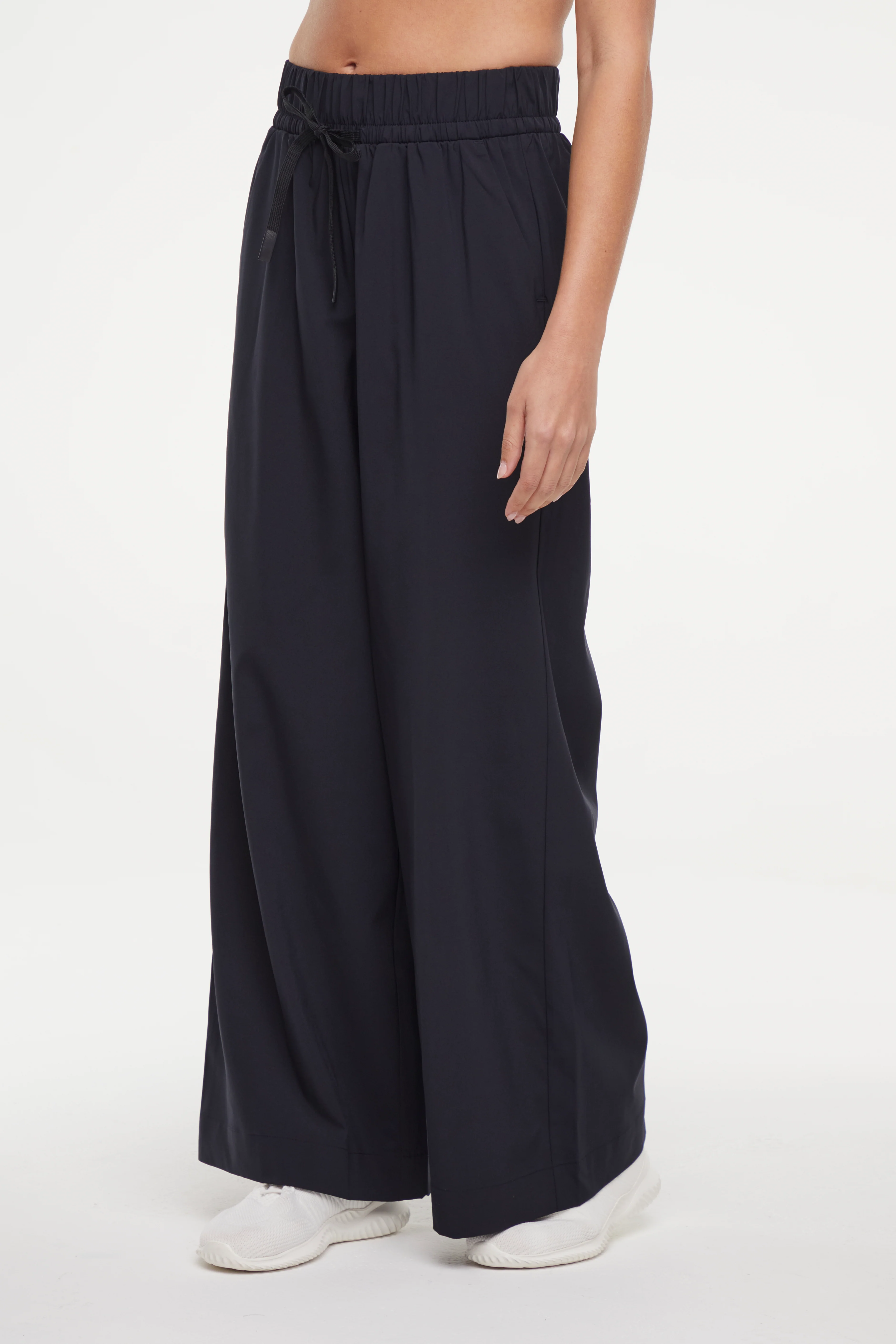 Natalie Pant - Image 9