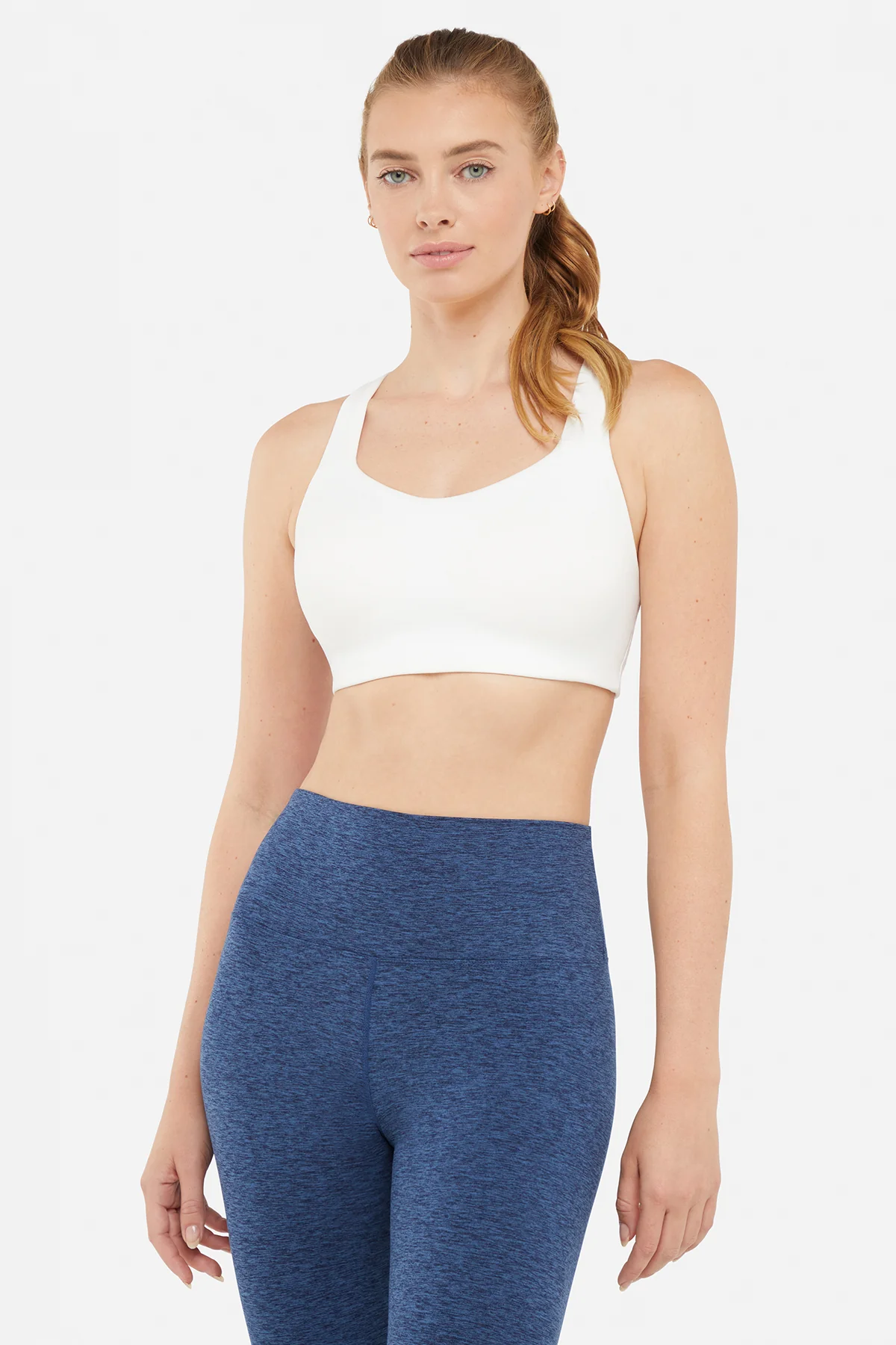 Sky High - 3 Items - Image 12