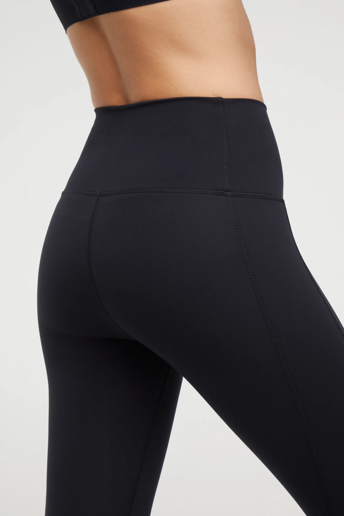 Slimming 20" Capri - Image 2
