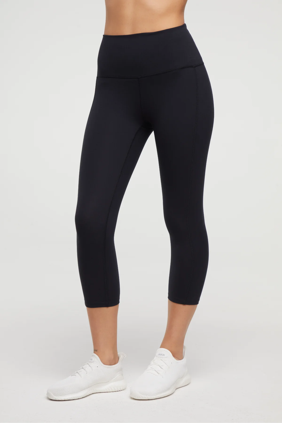 Slimming 20" Capri - Image 6