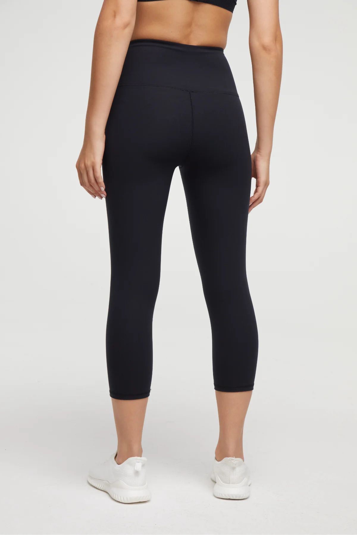 Tummy Control 20" Capri - Image 3